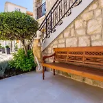 Aparthotel Villas Arbia 5*