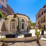 Aparthotel Villas Arbia