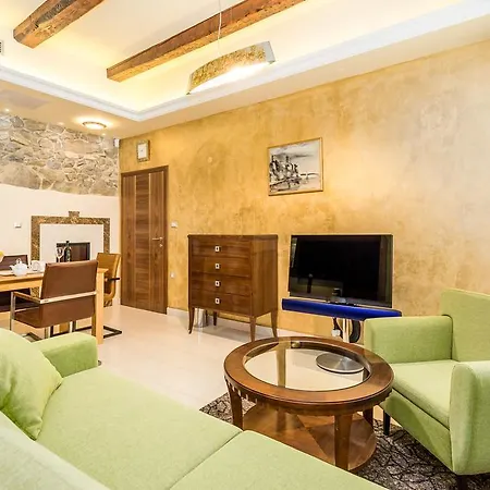 Villas Arbia 5*