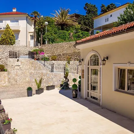 Villas Arbia Aparthotel 5*