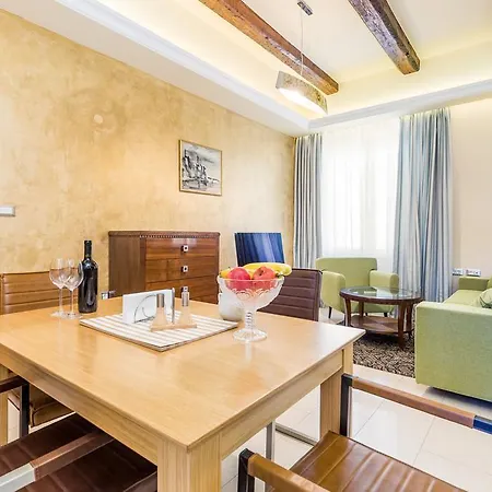 Hotel apartamentowy Arbia Banjol