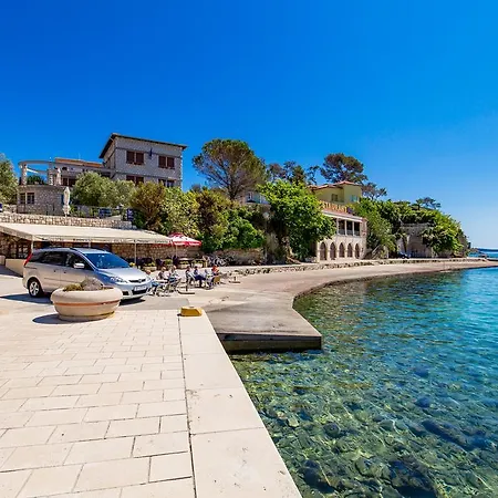 Arbia 아파트호텔