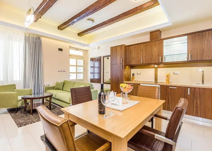 아파트호텔 Arbia 5*