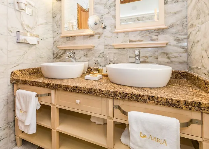 아파트호텔 Arbia 5*