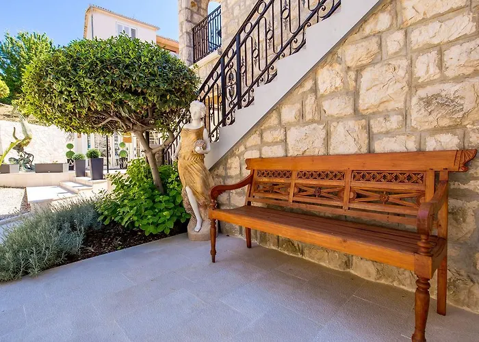 아파트호텔 Arbia 5*